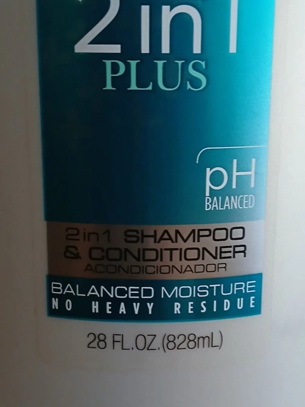 SUAVE Professionals 2 in 1 Plus Shampoo & Conditioner